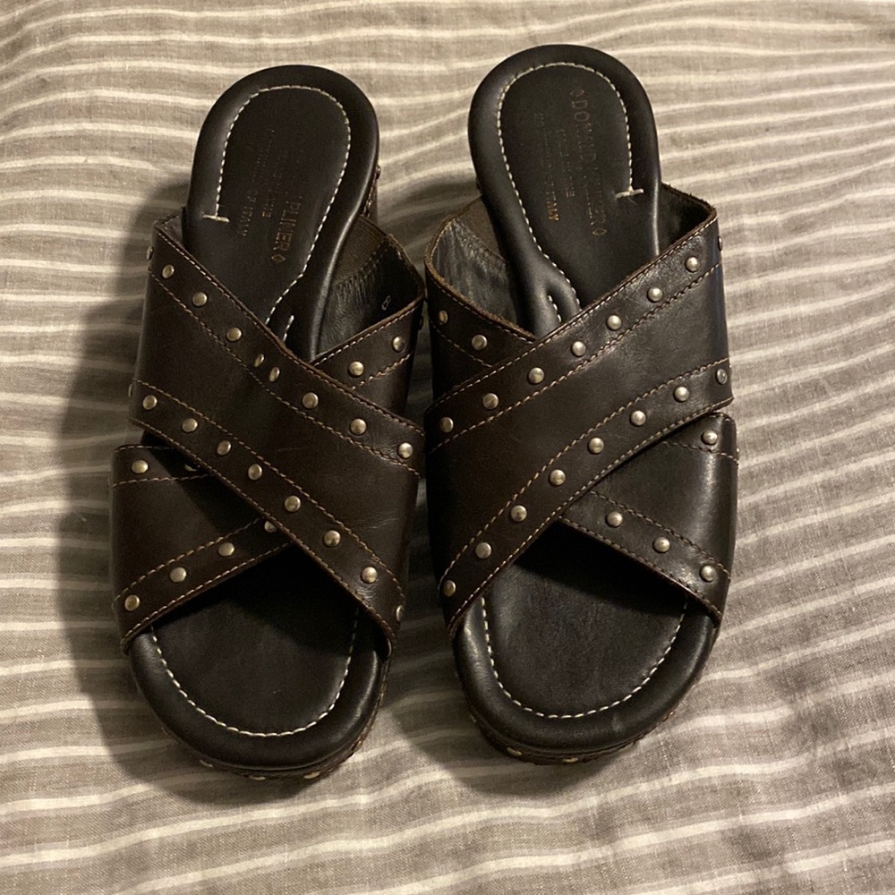 Donald J Pliner Brown wedges with silver studs 8 M❤️❤️❤️